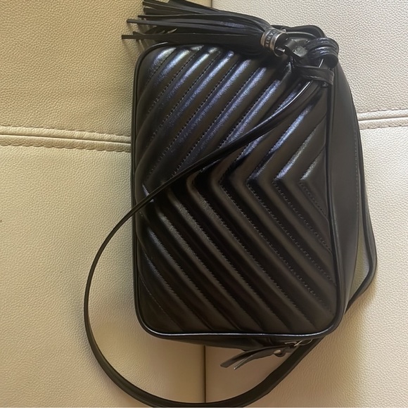 Yves Saint Laurent Black Quilted Crossbody Bag - Picture 2 of 6